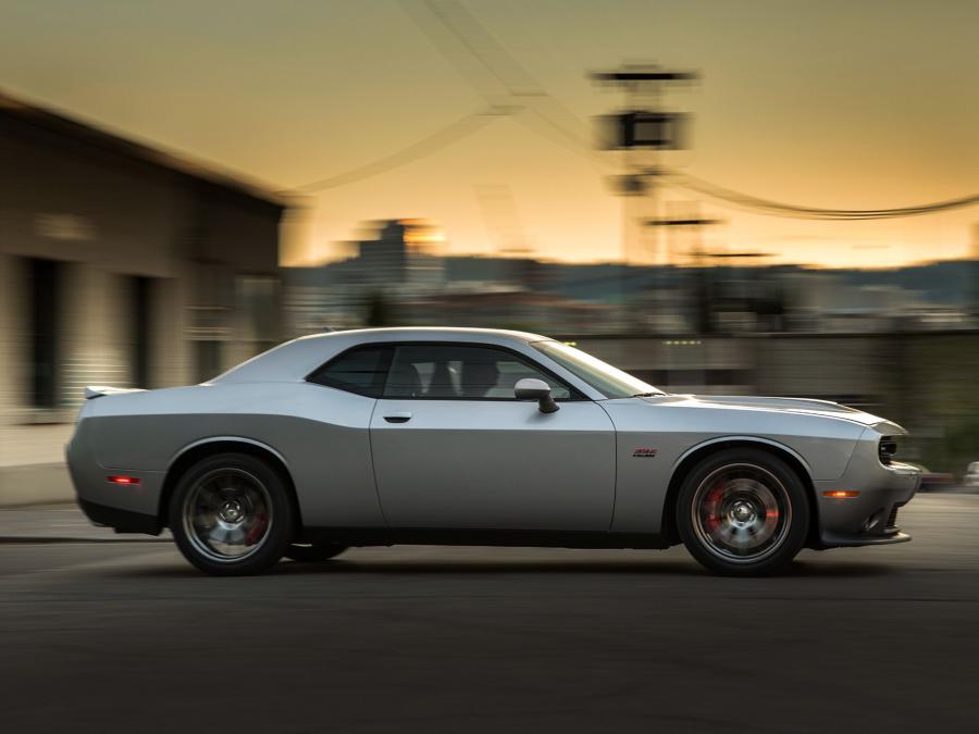  Dodge Challenger SRT 392 2015 года  (фото 15 из 21)